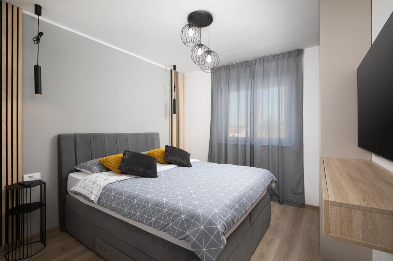 Meraviglia Residence Пула Экстерьер фото